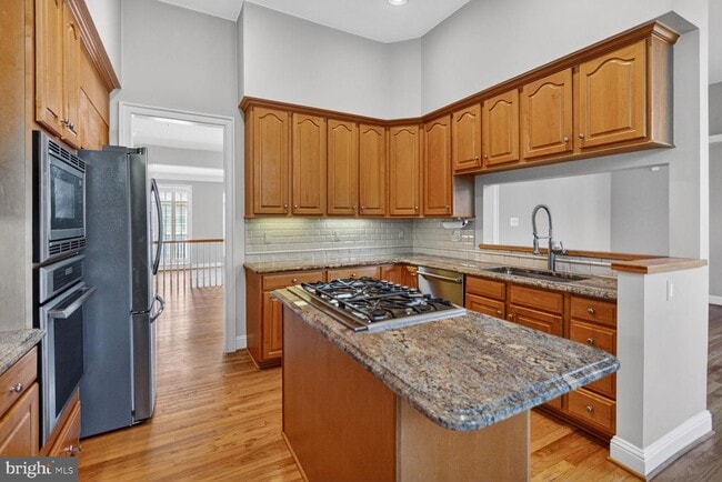 Building Photo - 7907 Turncrest Dr