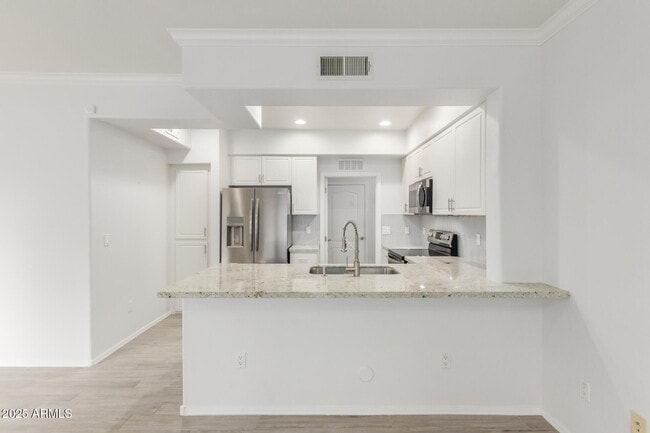 Building Photo - 295 N Rural Rd