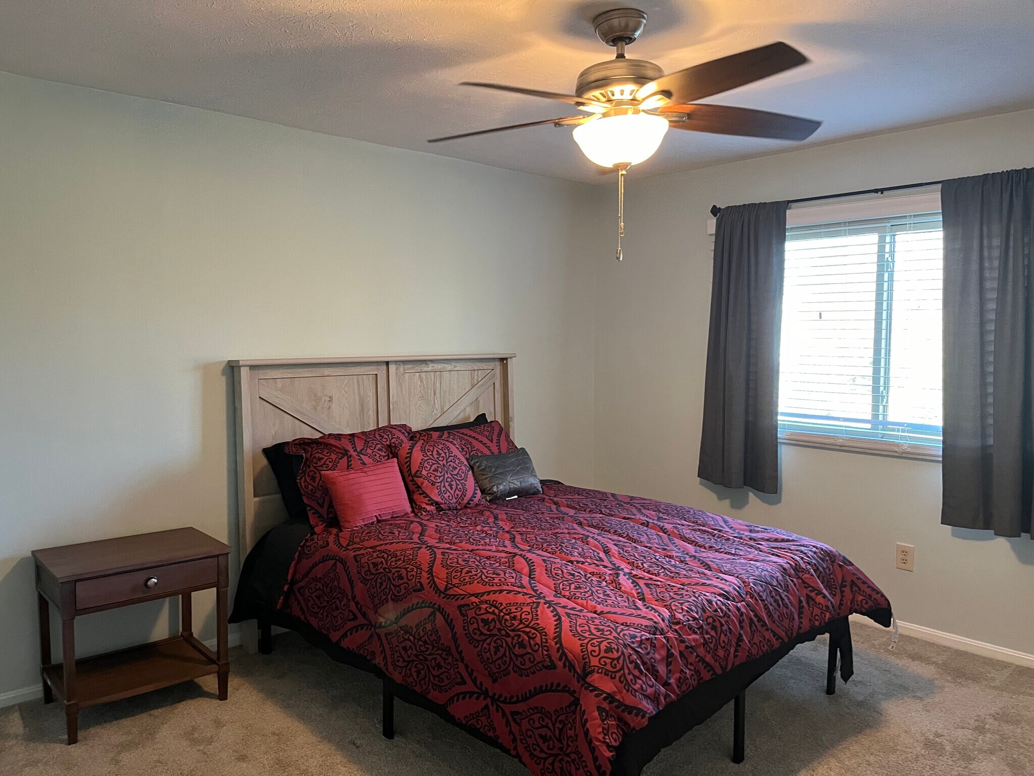 Building Photo - 204 Sherwood Green Ct