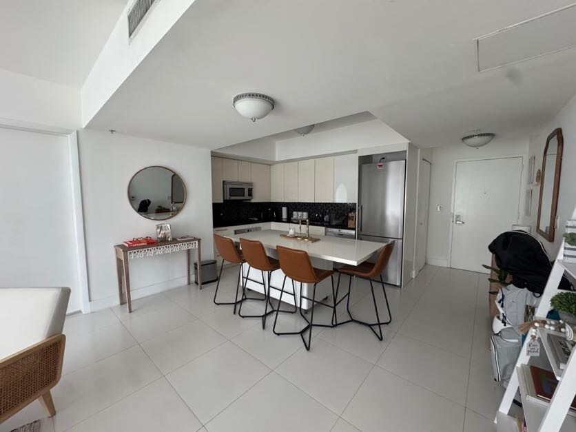 Building Photo - 92 SW 3rd St