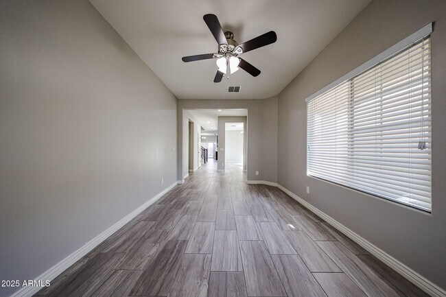 Building Photo - 2736 E Mews Rd