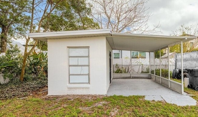 Building Photo - 1414 E Harding St