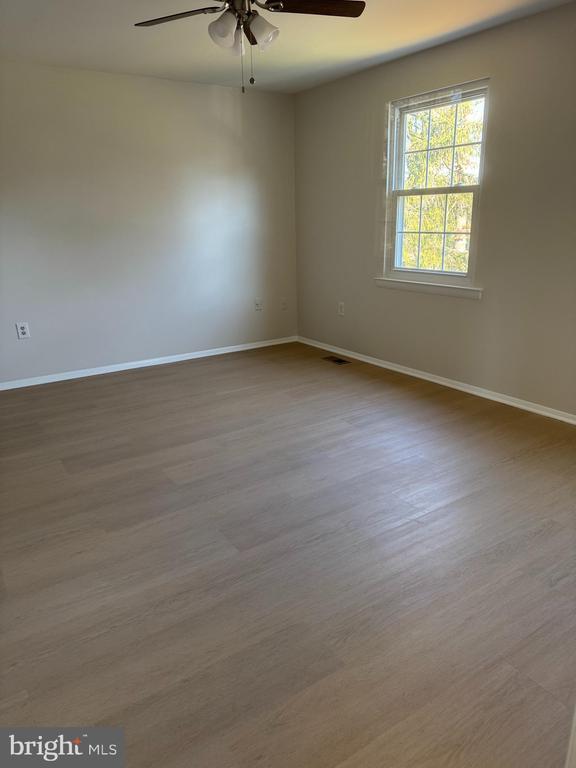 Building Photo - 7532 Buena Vista Terrace