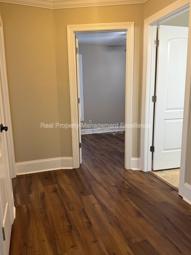 Building Photo - 4261 Dalcross Rd