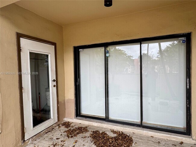 Building Photo - 6375 SW 136th Ct