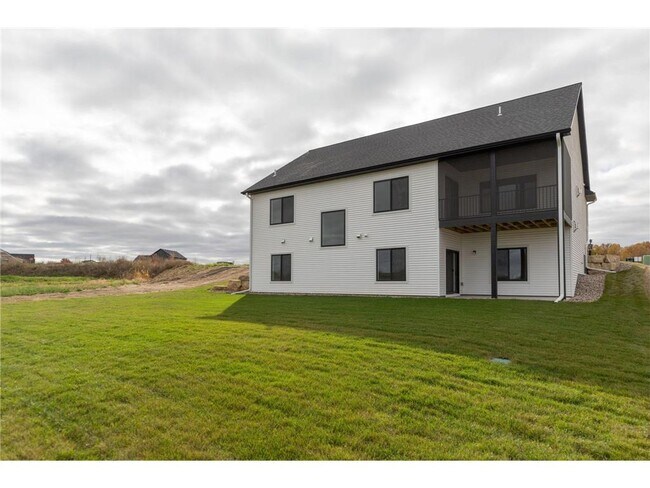 Building Photo - 301 Somerby Pkwy NE