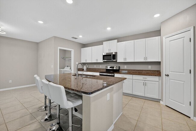 Building Photo - 17893 Cloudless Bliss Dr