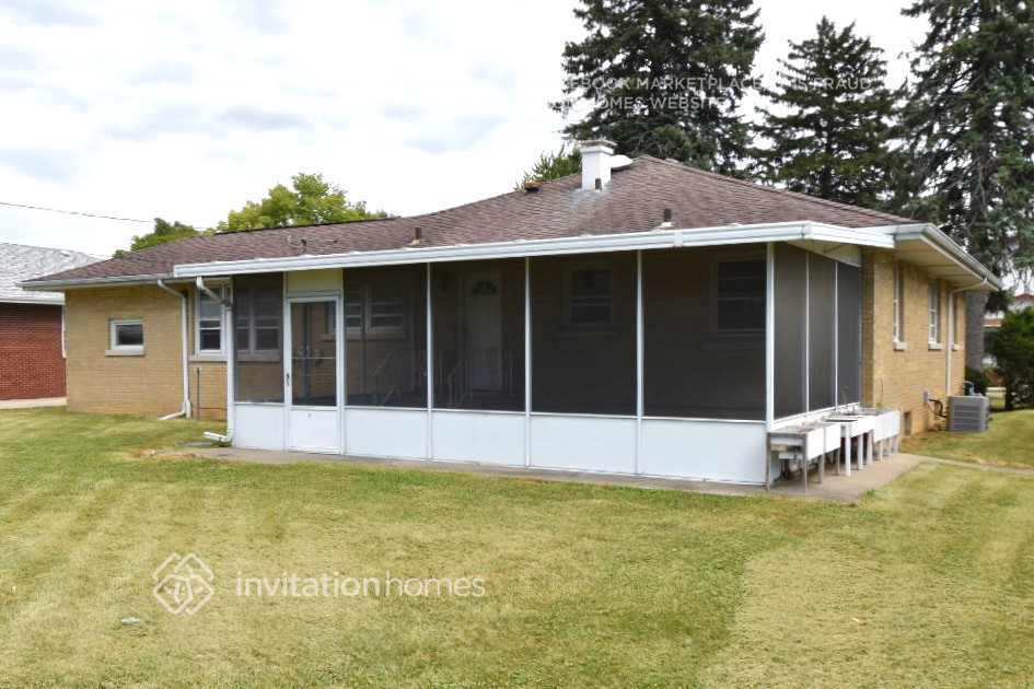 Building Photo - 1407 Highland Ave