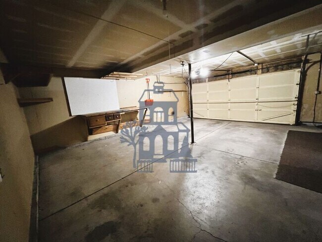 Building Photo - 5419 Alteza Dr