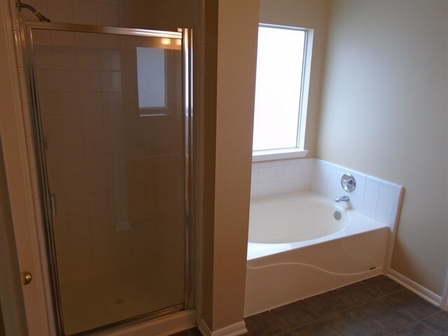 Building Photo - 26887 Castlecliff Ln