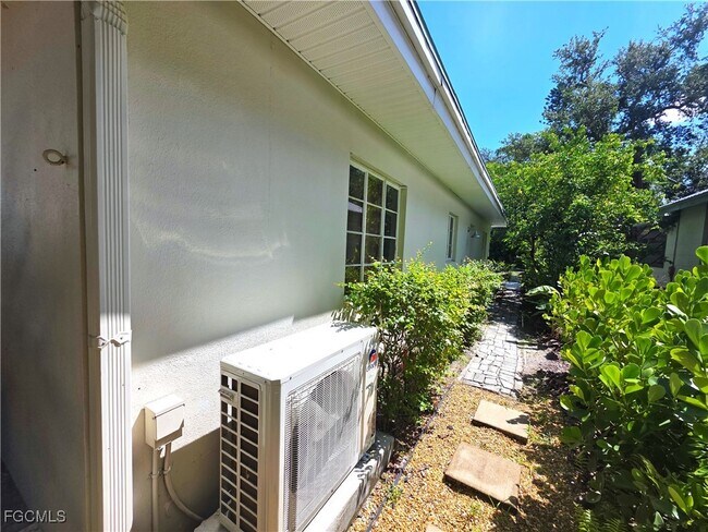 Building Photo - 1534 Avalon Pl