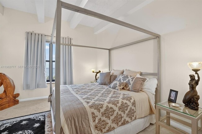 Building Photo - 1330 Ocean Dr