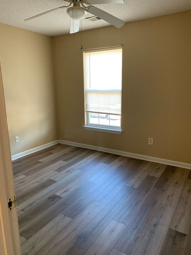 Building Photo - 3672 Clay Pond Village Ln