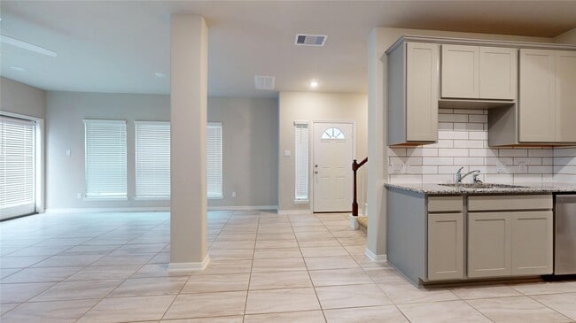 Building Photo - 519 Dr. Martin Luther King Jr. Dr.