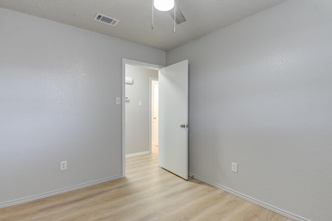 Building Photo - 3610 54th St