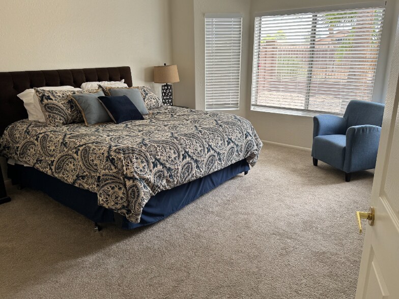 Building Photo - 18261 N Summerbreeze Way