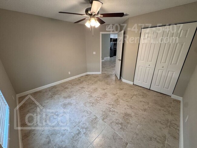 Building Photo - 1223 San Matio St