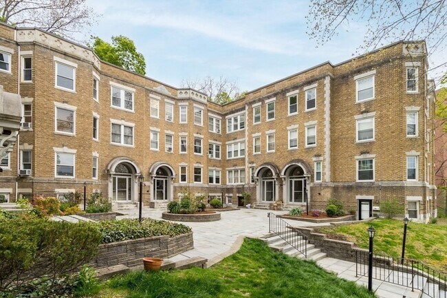 Building Photo - 21 Westbourne Terrace