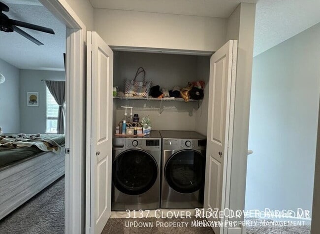 Building Photo - 3137 Clover Ridge Dr