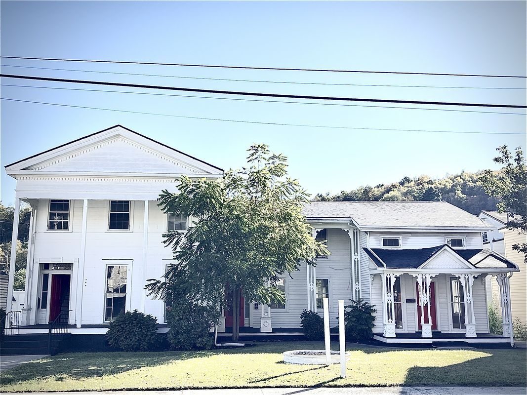 Building Photo - 707 Church St