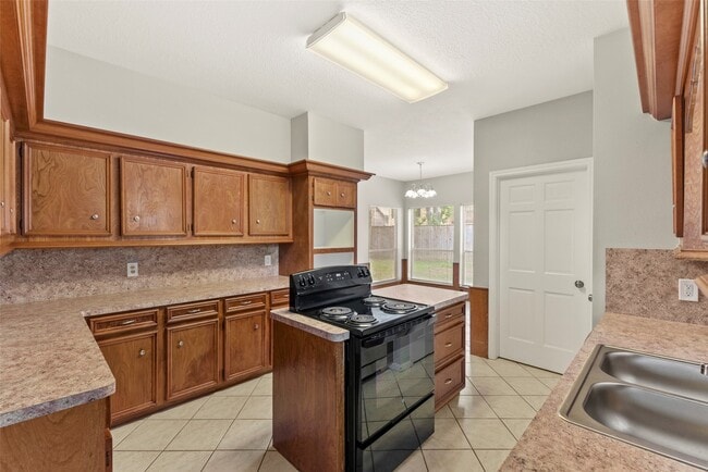 Building Photo - 15014 Lantern Creek Ln