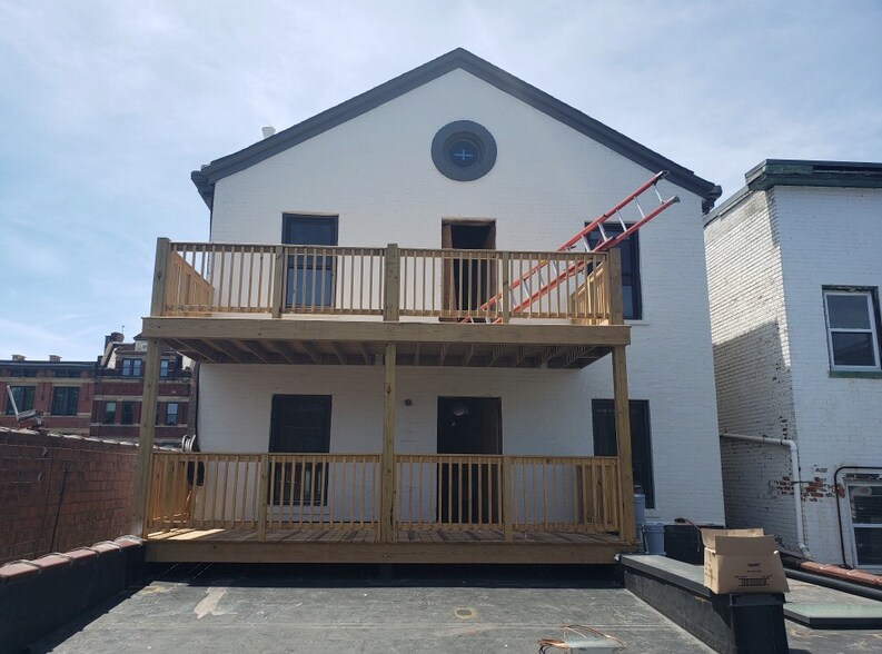 Building Photo - 2616 Short Vine St