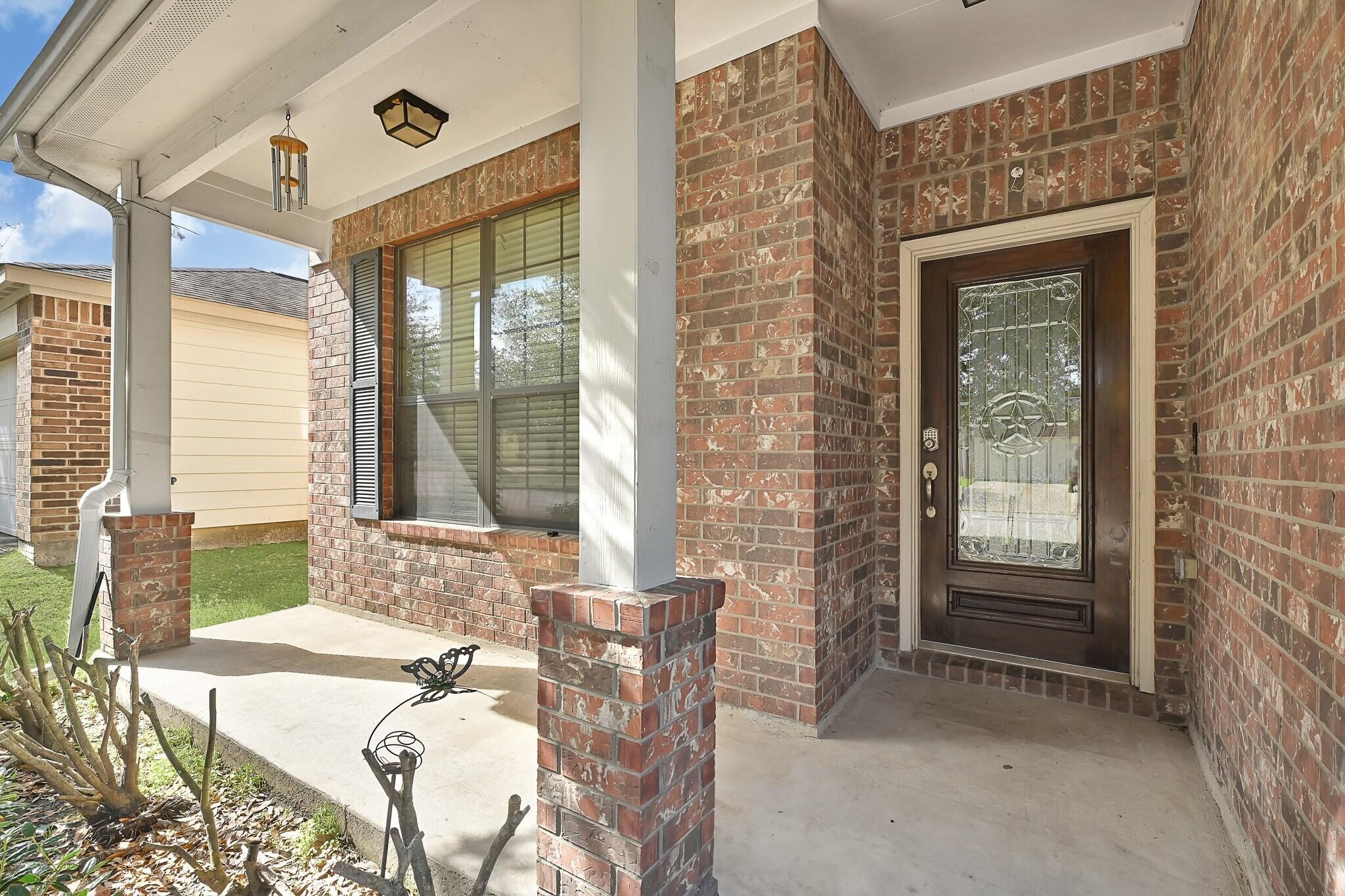 Front Porch great for seating area - 811 Belvedere Dr