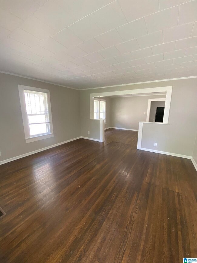 Building Photo - 139 Elrie Blvd