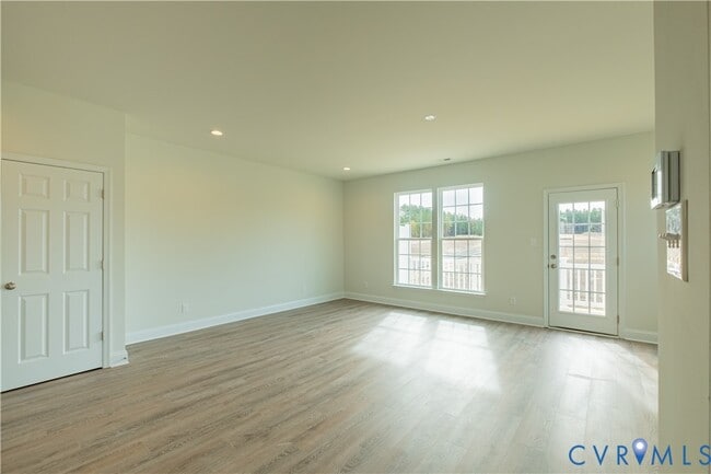 Building Photo - 15225 Dunton Ave