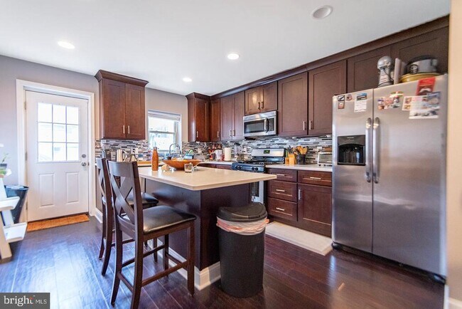 Building Photo - 2357 E Susquehanna Ave