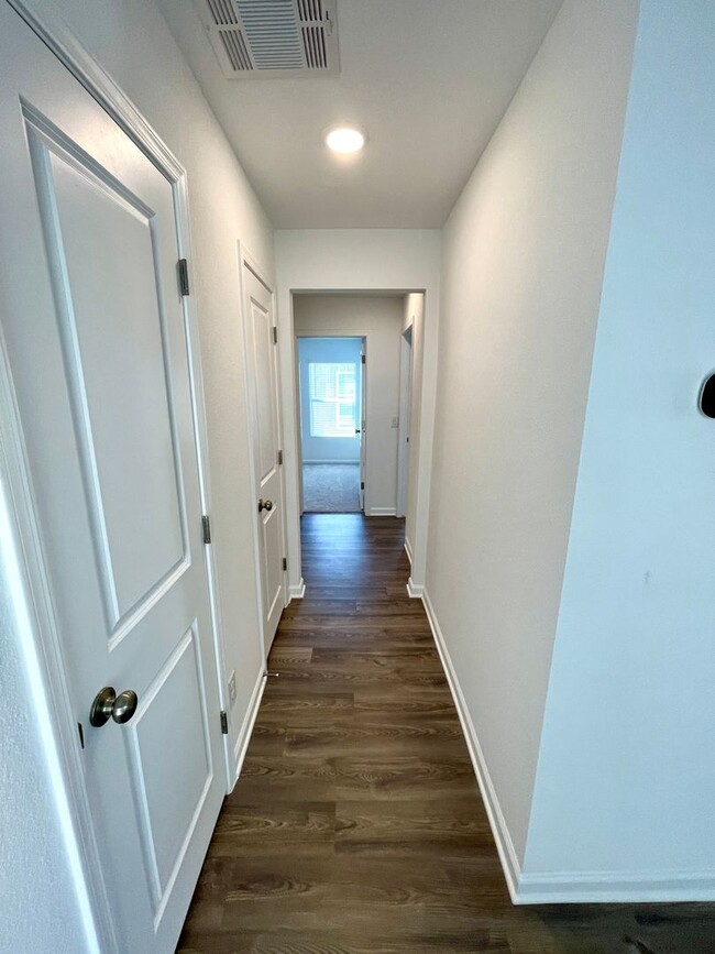 Building Photo - Brand New 3 Bedroom Home in Gated Neighbor...