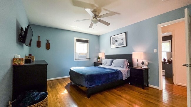 Building Photo - Updated Brick Ranch - Move In Ready!