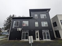 Building Photo - 502 S Almon St
