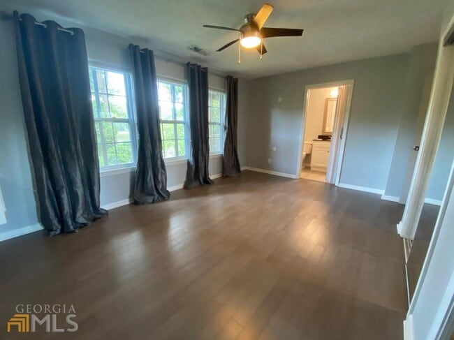 Building Photo - 279 Quail Run