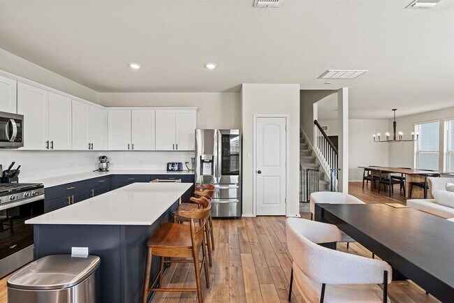 Building Photo - 324 Black Alder St