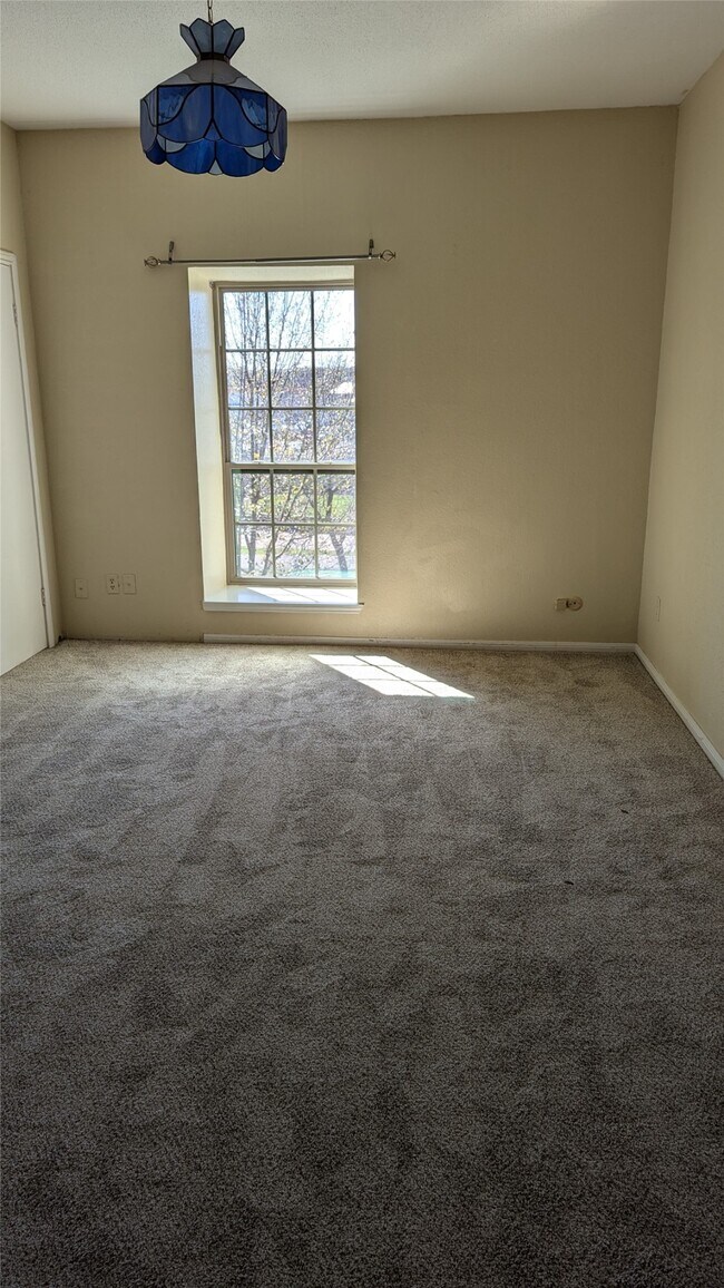 Building Photo - 2400 N Braeswood Blvd