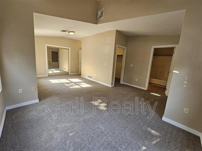 Building Photo - 1605 W 13th Ave