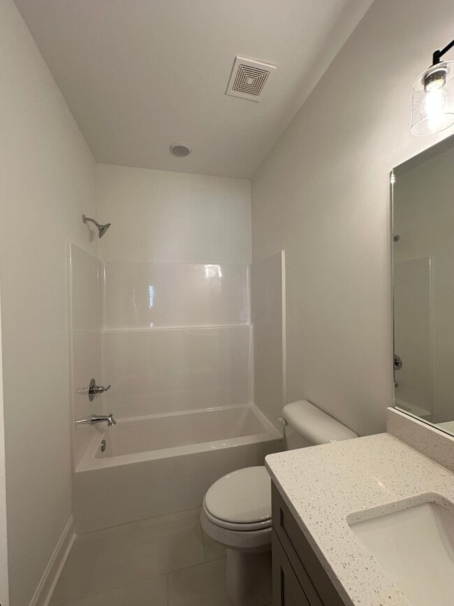 Building Photo - 1 Cottage Grove Dr