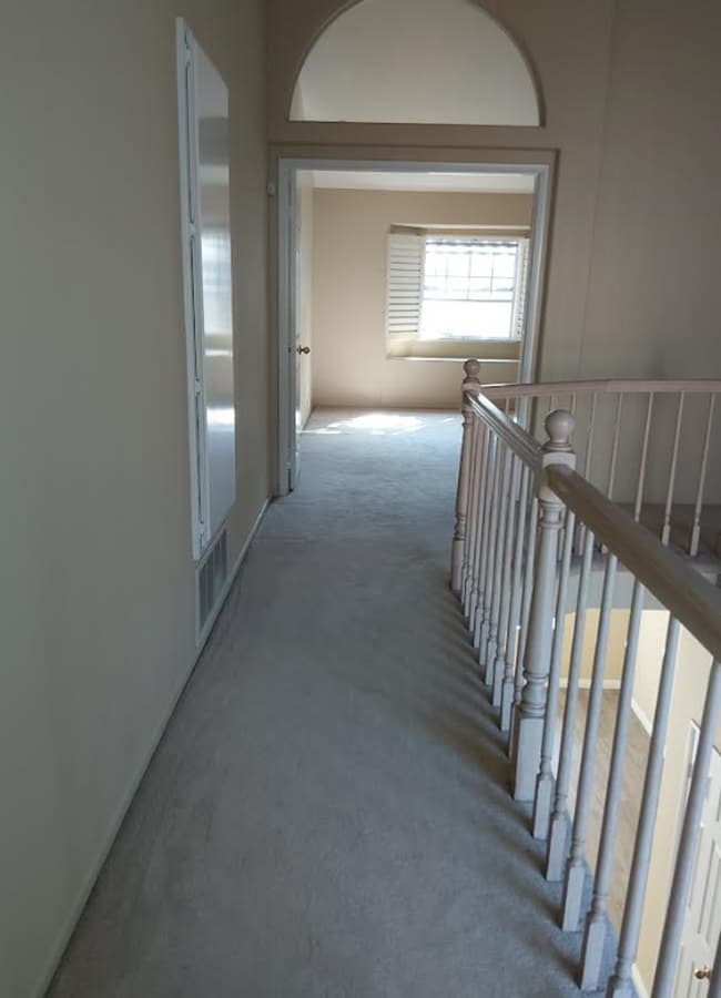 Building Photo - Welcome to our Beautiful, Spacious 2 Bedrooms 2.5 Full Bath Townhouse!