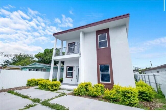 Building Photo - 1831 NW 67th St