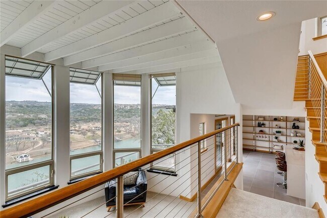 Building Photo - 2803 Brass Buttons Trl