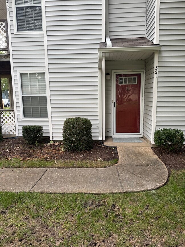Primary Photo - 321 Thalia Station Ct