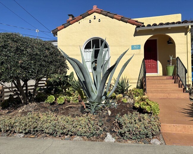 Primary Photo - 250 Lorraine Blvd