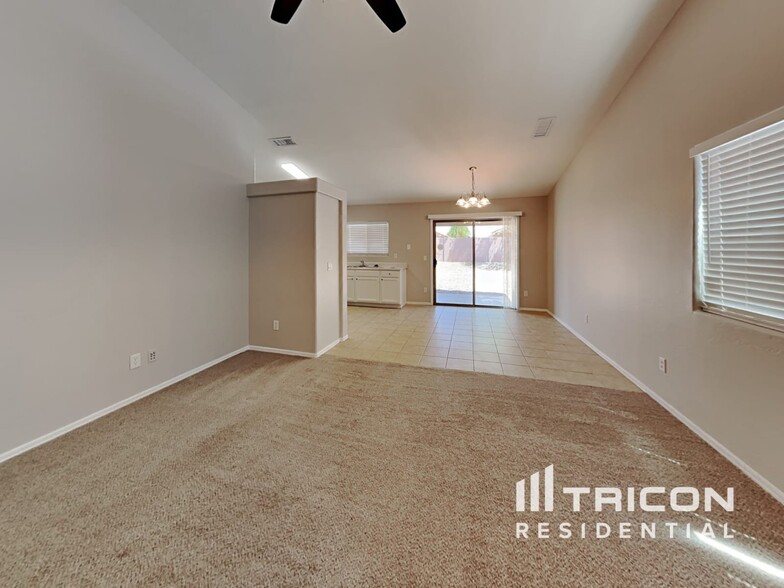 Building Photo - 25726 W St Kateri Dr