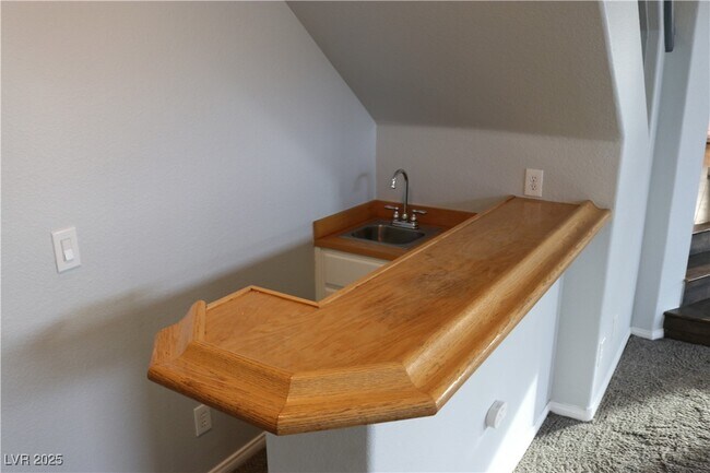 Building Photo - 3733 Deer Flats St