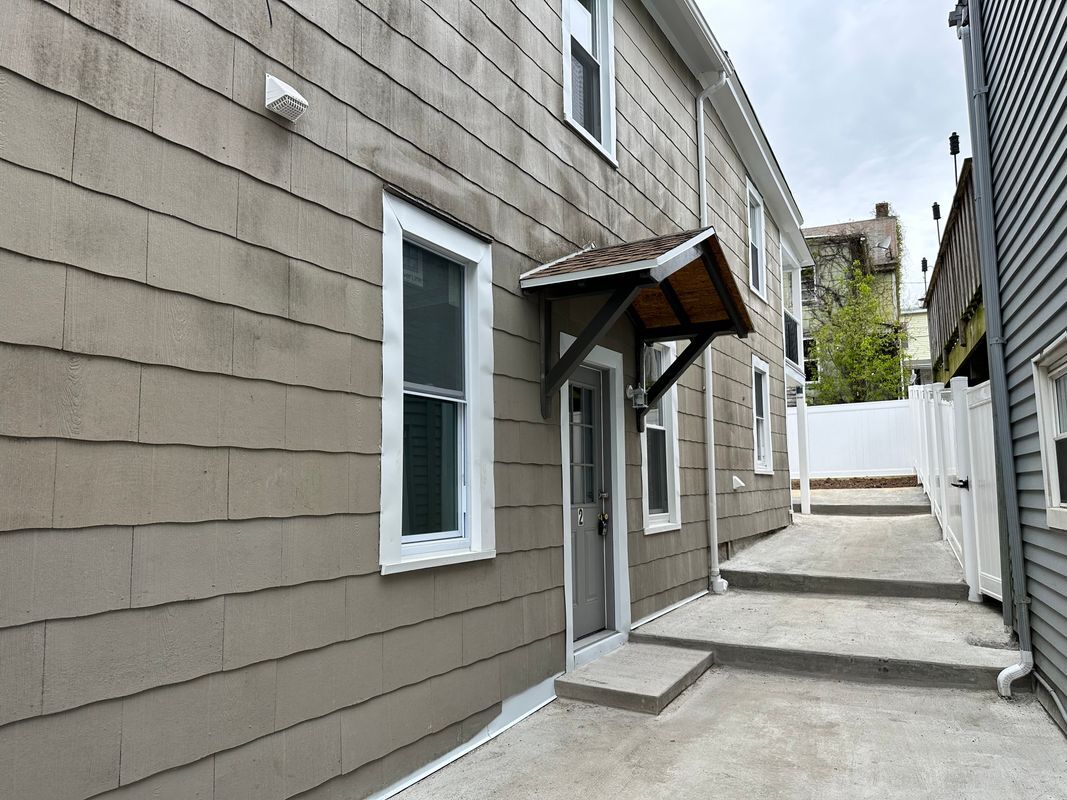 Building Photo - 113 N Coal St