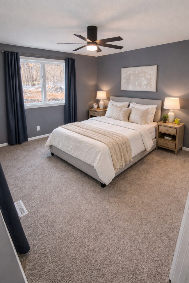 Building Photo - 7431 Lake Dr