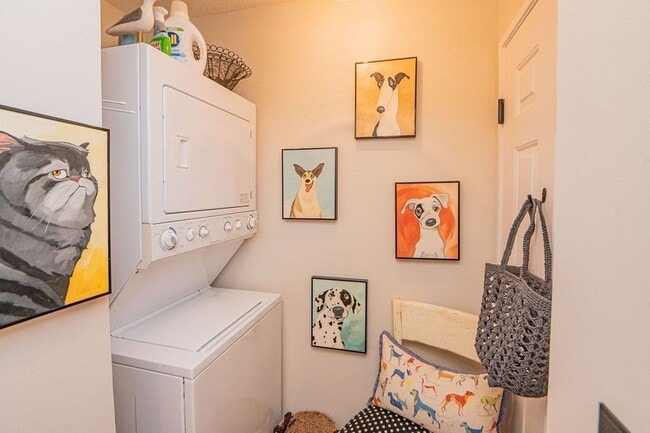 Building Photo - 432 Humphrey St