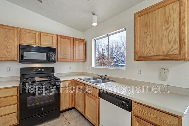 Building Photo - 1312 Quartz Dr SW