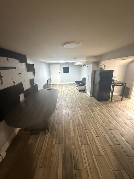 Building Photo - 65 Titus Ave